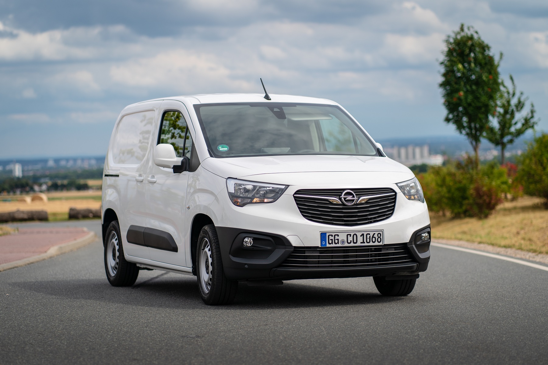 Зустрічай новий Opel Combo Cargo: надійний помічник для вашого бізнесу